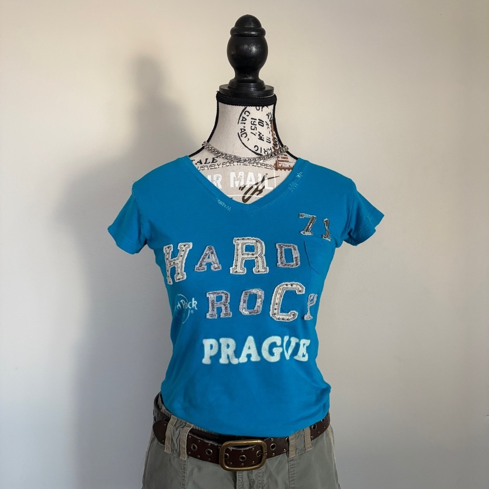 Y2K Hard Rock Prague blue baby tee | model off duty outfit